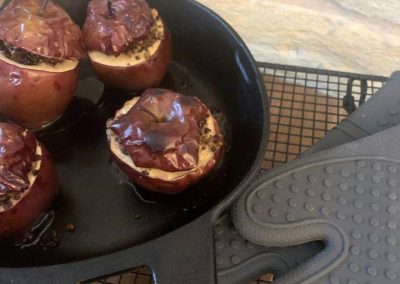Bratapfel auf Vanillespiegel in der Gusseiserenen Bratpfanne von Pampered Chef