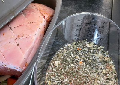 Schweinekrustenbraten / Suppenliebe von Edelschmaus in den Ofenmeister von Pa,pered Chef gießen